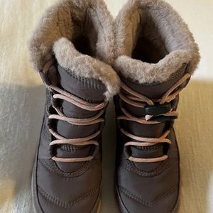 Sorel kids boots size 1